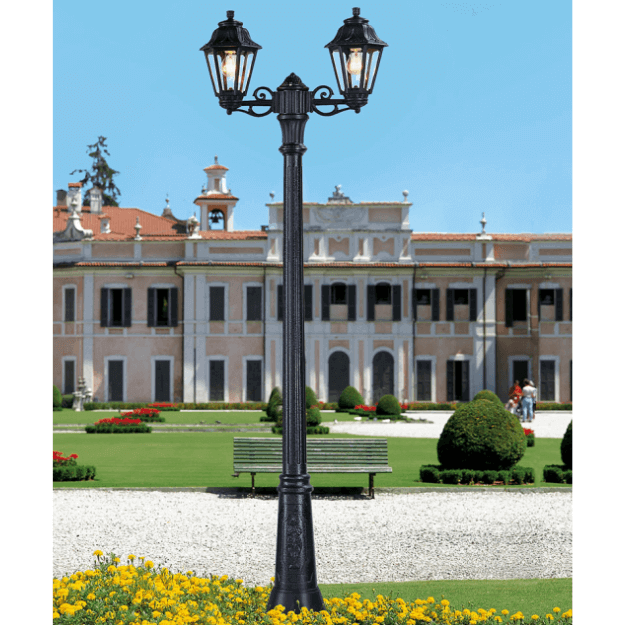 Fumagalli ANNA GIGI-BISSO TWIN Lamp Post Product Installed