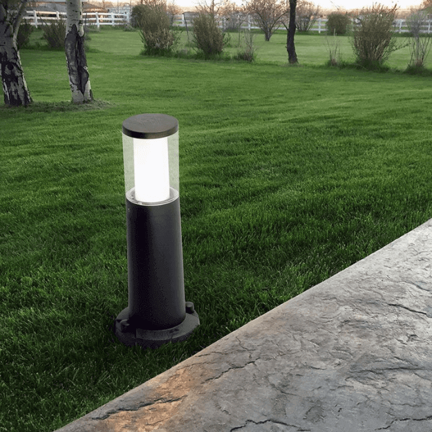 Fumagalli Carlo 400 Settable CCT LED Bollard Light Product Installed