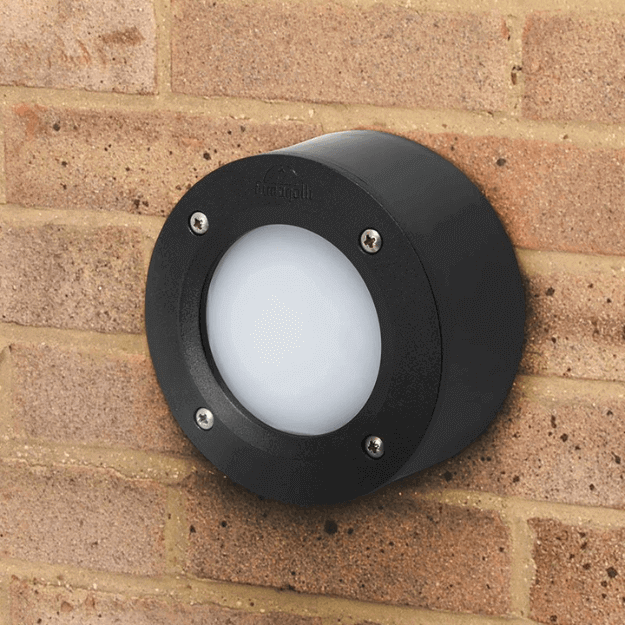 Fumagalli EXTRALETI 100 Round Settable CCT LED Brick Light Product Installed