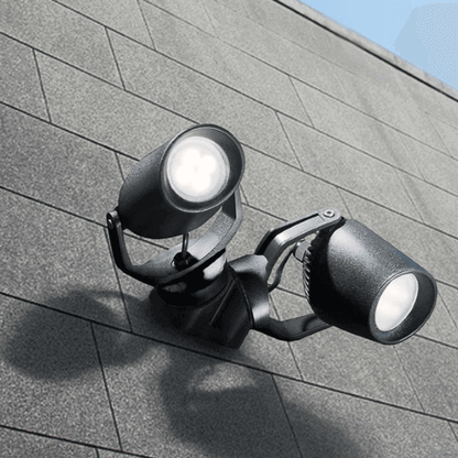 MINITOMMY Twin Eyelid Wall Light Product Installed